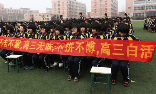 深圳高中爆料事件最新进展,最新调查进展及影响揭秘 第2张 深圳高中爆料事件最新进展,最新调查进展及影响揭秘 第2张