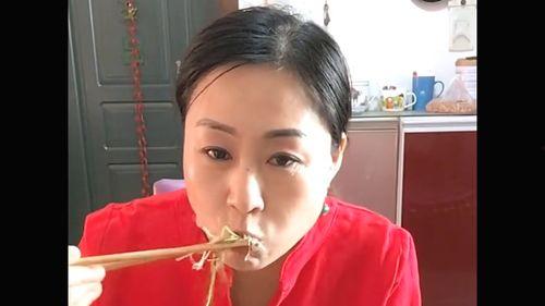 娱乐吃瓜酱 网友吃瓜,网友热议,吃瓜群众狂欢时刻! 第3张 娱乐吃瓜酱 网友吃瓜,网友热议,吃瓜群众狂欢时刻! 第3张