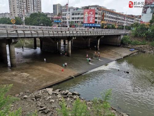 大桥新村爆料最新消息,揭秘社区发展新动态 第3张 大桥新村爆料最新消息,揭秘社区发展新动态 第3张
