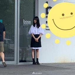 娱乐路透爆料模板图片,揭秘明星幕后故事，幕后花絮大公开！