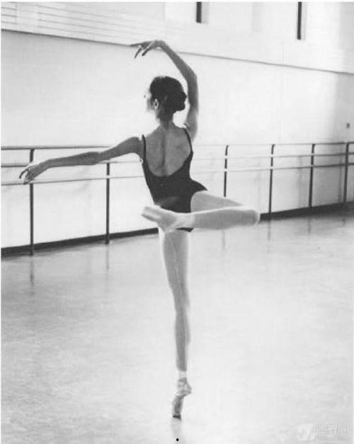 芭蕾爆料真人是谁啊视频,视频背后的惊人真相  第2张