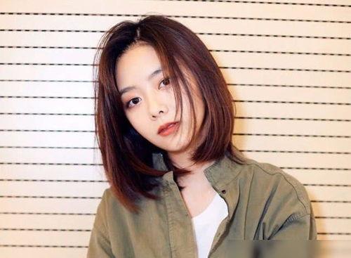 爆料娱乐圈谭松韵,揭秘明星背后的故事