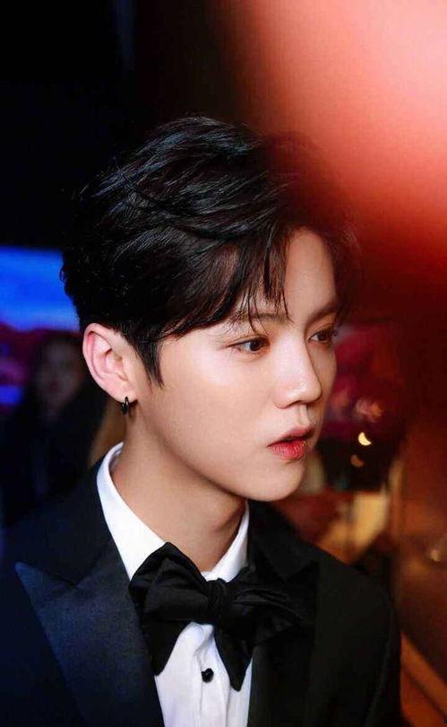 娱乐圈爆料君张云龙,揭秘明星幕后故事 第2张 娱乐圈爆料君张云龙,揭秘明星幕后故事 第2张