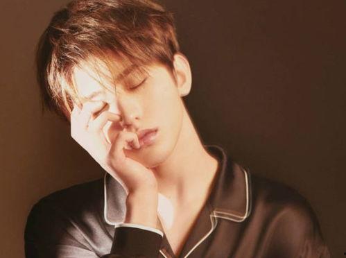 蔡徐坤最新爆料图片,揭秘幕后故事，带你走进偶像的真实生活！”